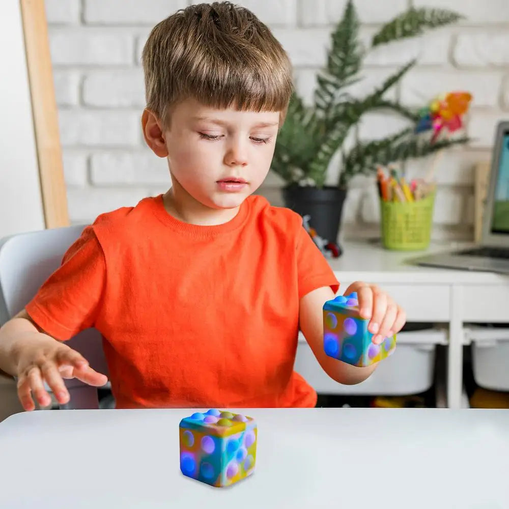 Dice Stress Ball Dice Stress Relief Toy Silicone Pop Bubbles 3D Dice Shaped Squeeze Stress Toys Venting Toy Stress Reliever For
